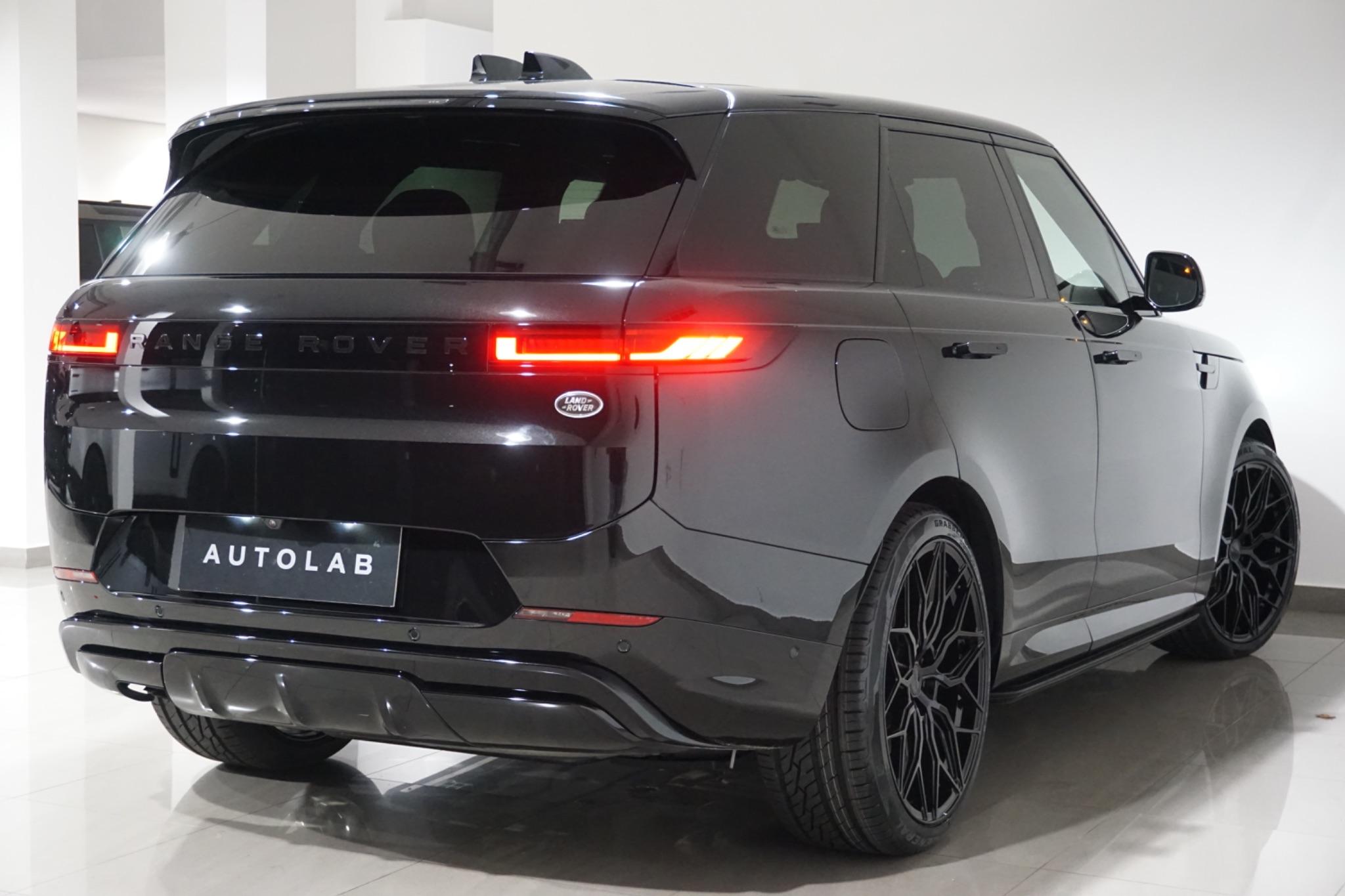 Land Rover Range Rover Sport 3.0 D300 MHEV Dynamic SE Auto 4WD Euro 6 (s/s) 5dr